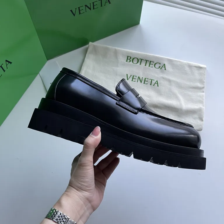 Bottega Veneta Shoe 